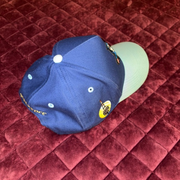 Reference Toronto Mash-up hat - Picture 4 of 4